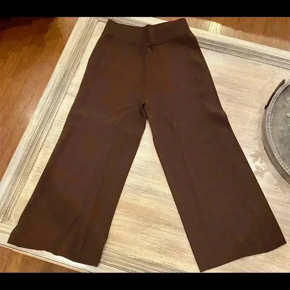 MTWT 9-5 Brown wide leg cropped pants- size S- NWOT